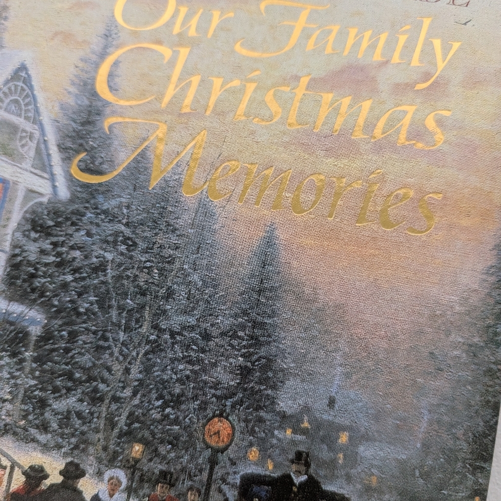 NEW Thomas Kinkade Our Family Christmas Memories Keepsake Book w Slipcase - Picture 7 of 8